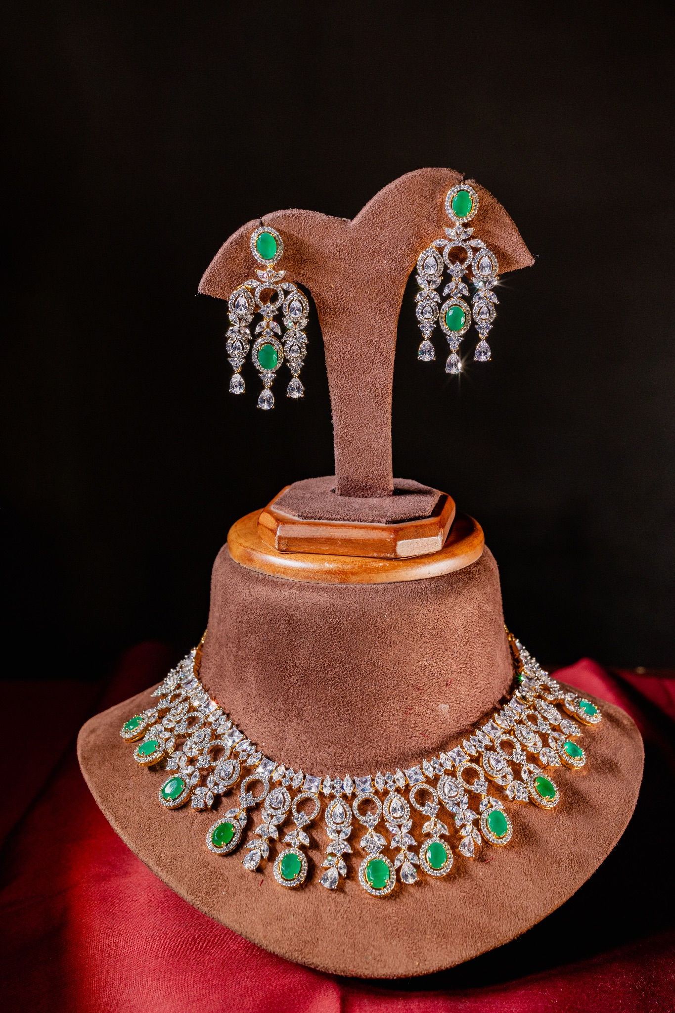 Isle Of Emeralds Diamond Necklace