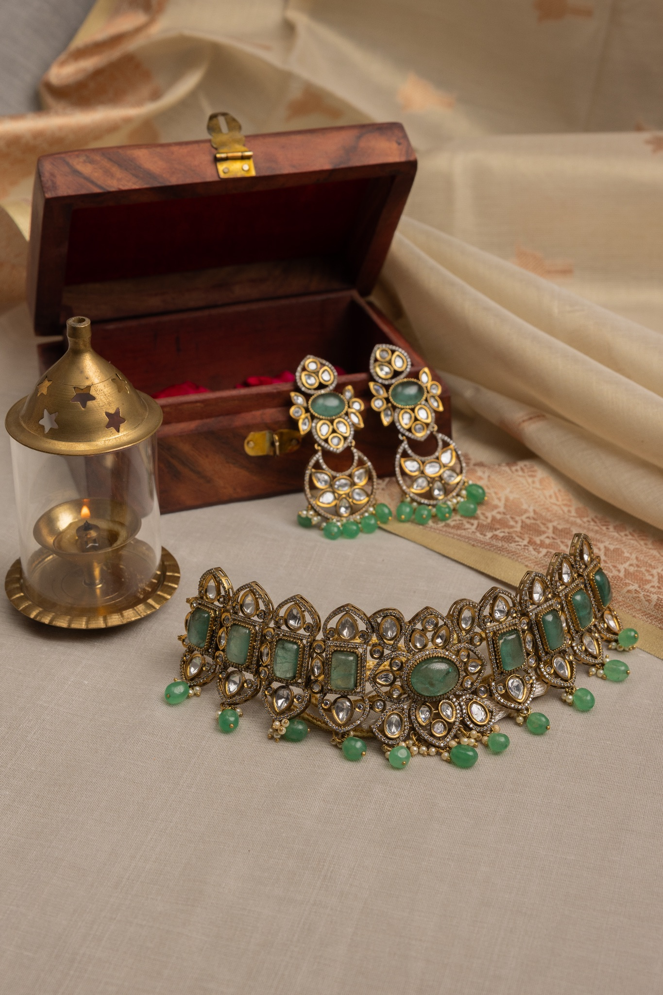 Emerald Doublet Tayani Chocker