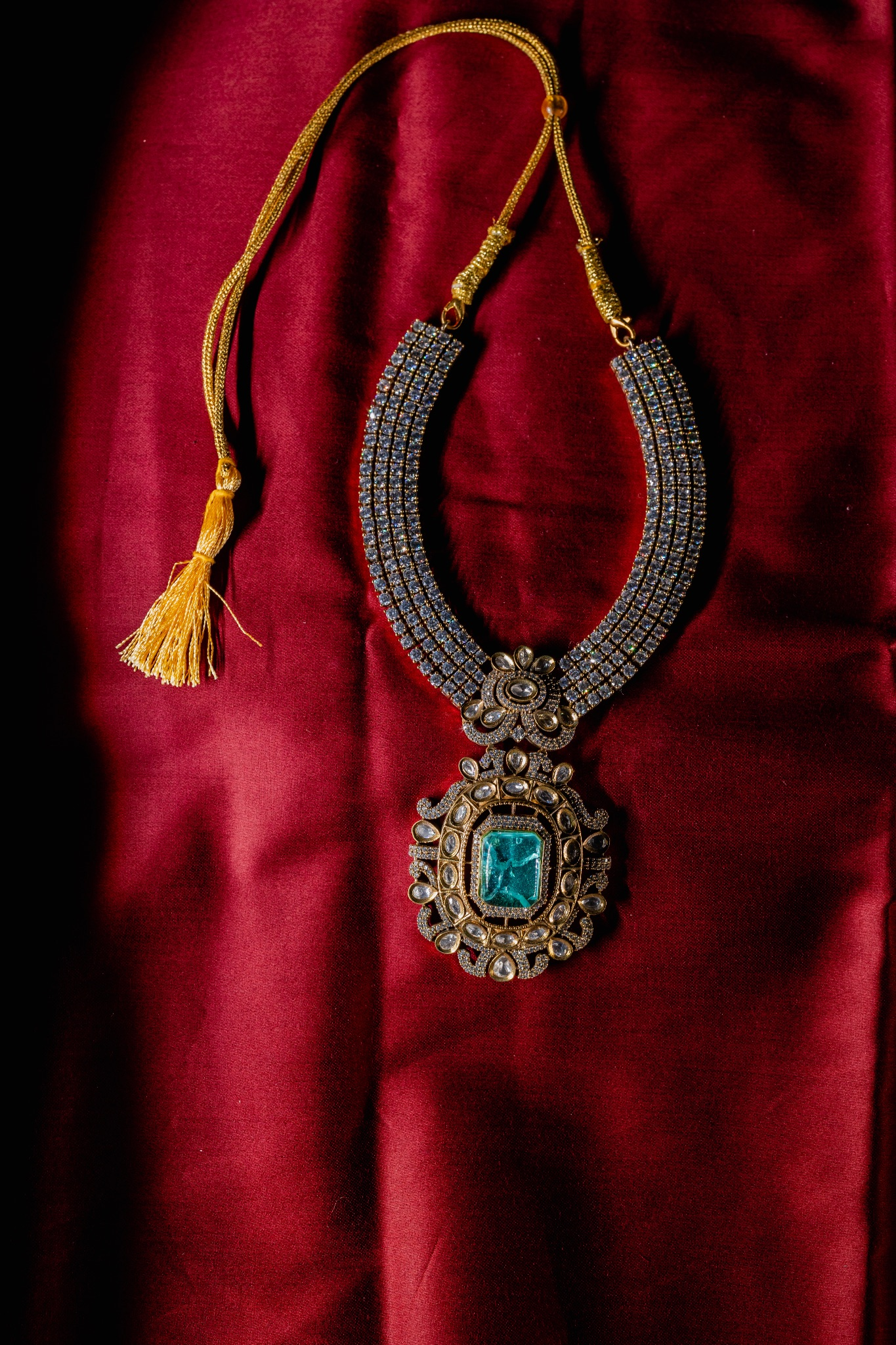 Majesty Sapphire Necklace