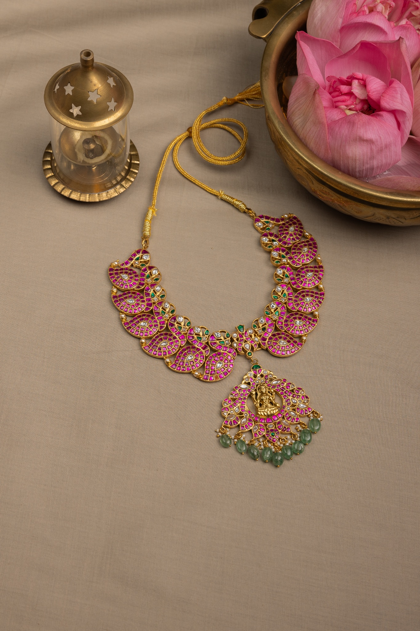 Swan Jaadu Necklace