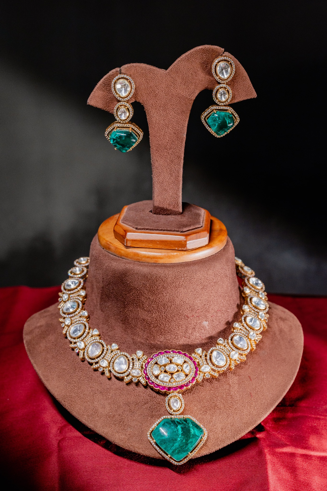 Emerald Quartz Kundan Necklace